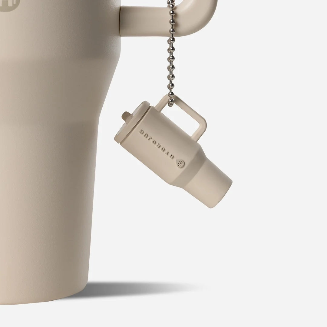 traveler-keychain-t6 Web-TravelerKeychainPhotos-Cream2.webp