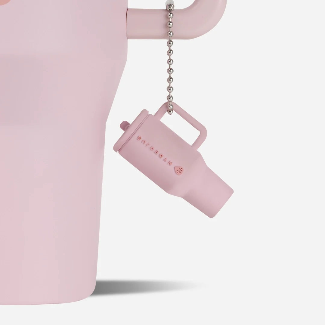 traveler-keychain-t6 Web-TravelerKeychainPhotos-PinkSand2.webp